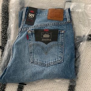 Levi skinny jeans